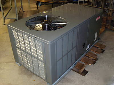 Goodman GPC13 13 seer air conditioner GPC1324H21A-c