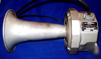 Vintage benjamin industrial electric signal horn 