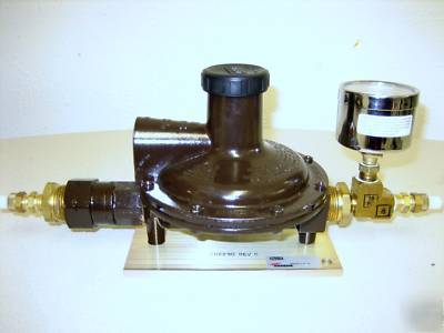 Low pressure regulating (andrew type 42996A)