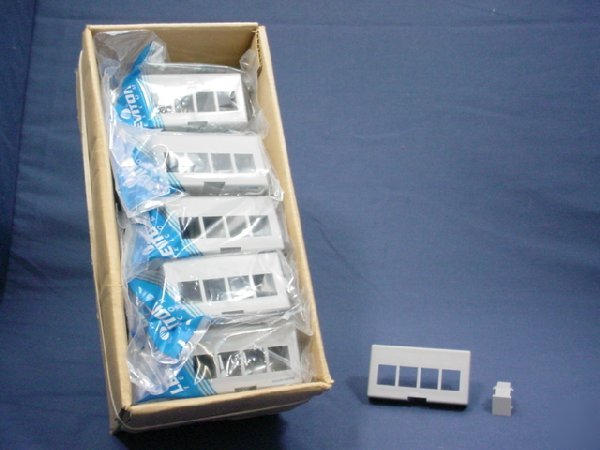 New 25 gray leviton quickport 4-port cubicle wallplates 