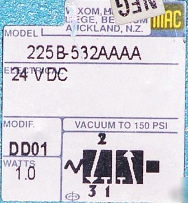 3 way solenoid valve,24 vdc,150 psi,1/4 npt(mac)