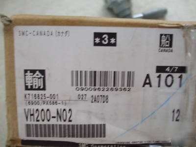 12 smc VH200 - NO2 closed center hand valves japan 