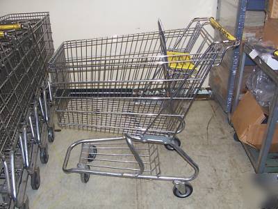Metal wire shopping cart great condition 10 available