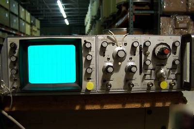 Hp 180D oscilloscope with a 1801A and a 1821 plug-ins
