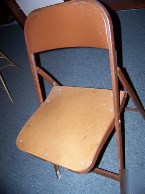 Lot of 20 metal folding chairs with wood seat 