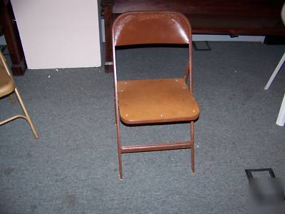 Lot of 20 metal folding chairs with wood seat 