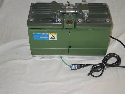 Ulvac da-120S dry diaphragm vacuum pump 