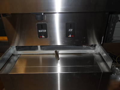 Scotsman touchfree ice and water dispenser