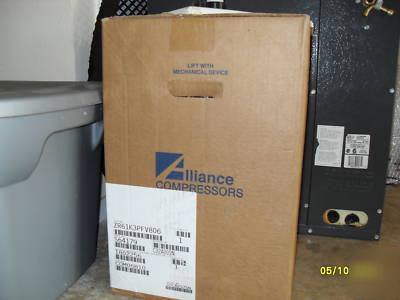 New 5 ton trane heat pump compressor r-22 in box XE1000