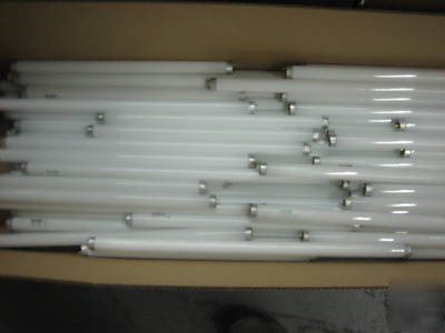 Flourescent light fixtures 4' & 2' with ballasts bulbs