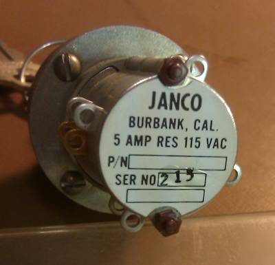 Key switch security 115VAC 5AMP/4 pole double throw nos