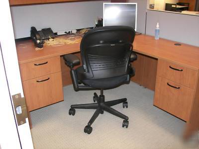 (20) steelcase leap black office chairs only $325 ea. 