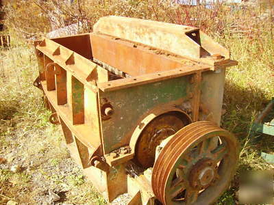 Hog, montgomery wood grinder w/125 hp motor