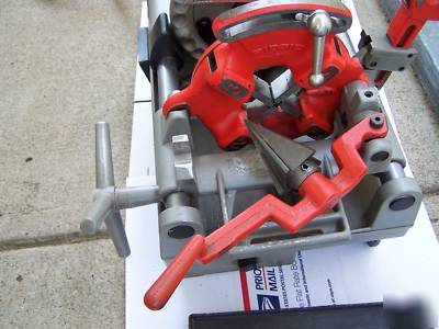 Ridgid model 1215 powered pipe threader 1/4