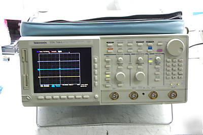 Tektronix tds 744A TDS744A 4CH 500MHZ oscilloscope