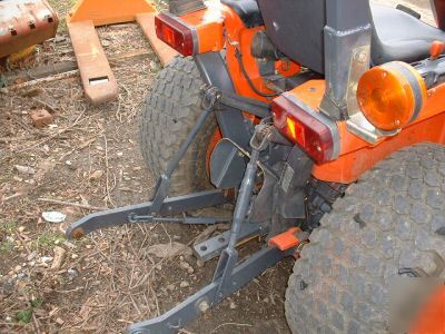 Tractor, B7400 kubota tractor mower, 4 wd, 60IN deck 