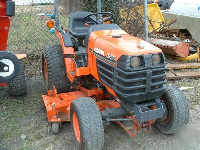 Tractor, B7400 kubota tractor mower, 4 wd, 60IN deck 