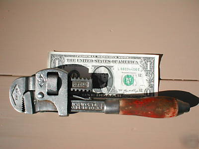 Vintage stillson walworth 10