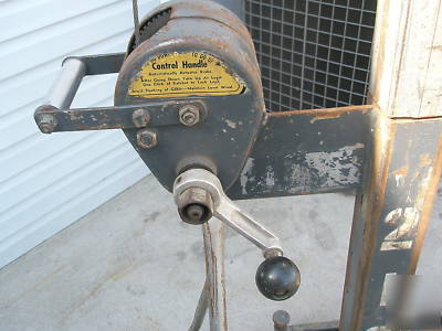 12' material lift vermette 512A 500-lb capacity