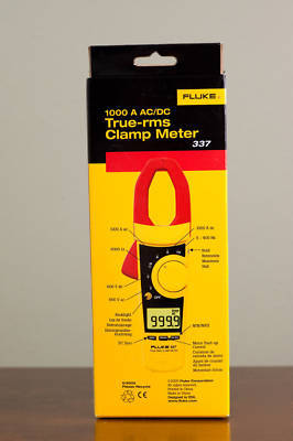 New fluke 337 clamp meter 1000AMP in box 