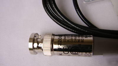Tektronix P2200 voltage X1 / X10 passive probe 