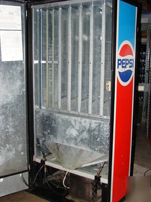 Classic antique pepsi can drink soda vending machine