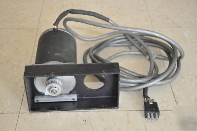 Cnc bridgeport mill retrofit 3 axis with computer MACH3