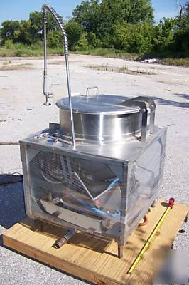 Market forge steam kettle with hand-held sprayer 
