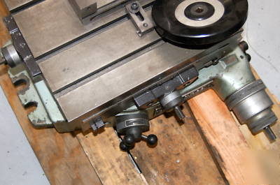 Advance cross slide rotary table 15