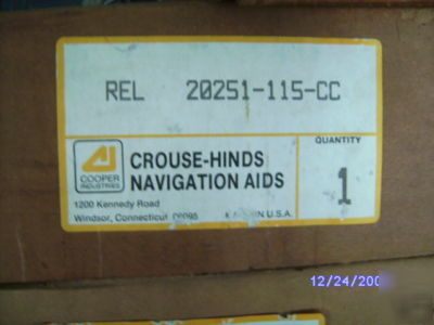 Crouse-hinds navigation runway airport light beacon