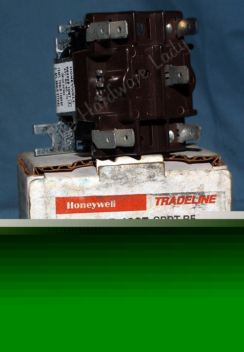 Honeywell R8222 b 1067 24V gen relay w/spdt switching