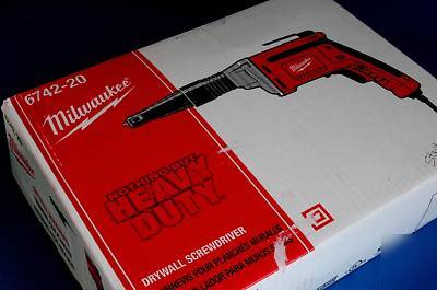 New milwaukee variable spd drywall screwdriver 6742-20 