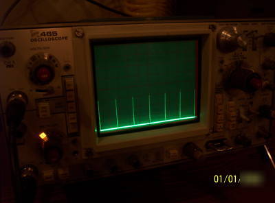 Tektronix model 465 oscilloscope, working 
