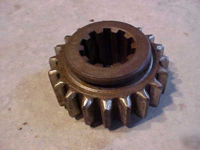 John deere b second and fourth sliding gear B1873R