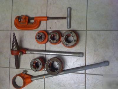 Rigid pipe dies, die handle, reamer, pipe cutter 12-r