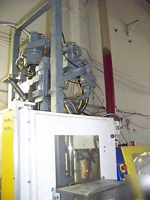 Battenfeld injection molder 