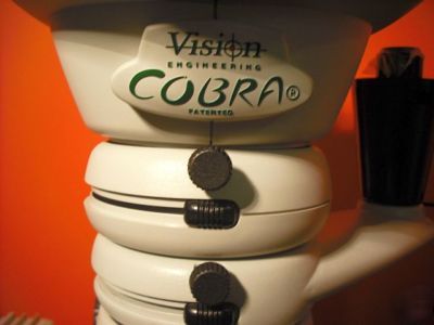 Vision engineering cobra stereo zoom microscope