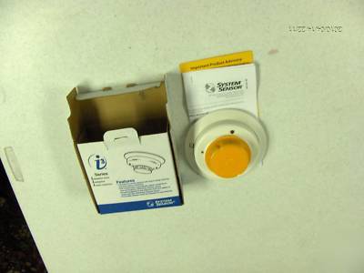 65 - I3 photoelectric smoke detectors 