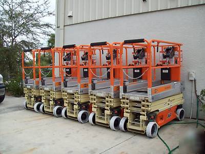 New jlg 1930ES scissor lifts package of 5, brand 2008S