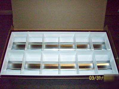 Recessed fluorescent, high performance louvers 