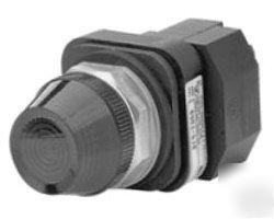 New allen bradley 800T-Q24G in box 