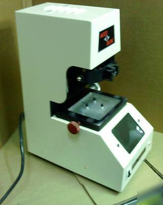 Optical blocker #031910-1