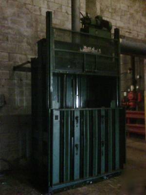  selco/harris vertical baler 60