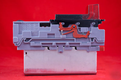 Innovative technology NV9 bill acceptor validator