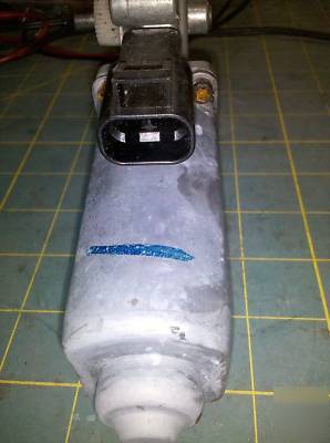 3D87 24019146 A2 12VDC power window, works good
