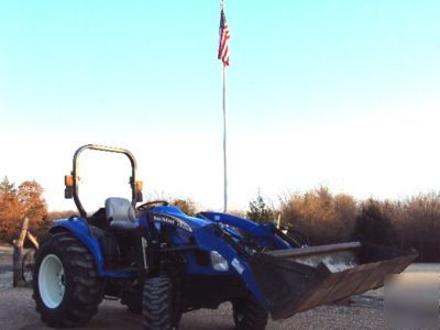 New holland TC40DA hst, R4 tires, 4X4, only 534HRS.