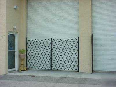 New security gate bay door 