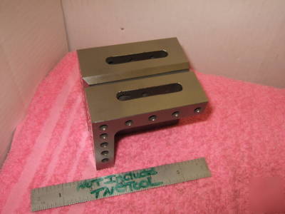 Toolmaker knee very old very accurate vees slots wow 