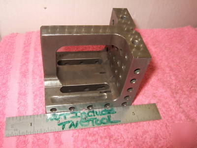 Toolmaker knee very old very accurate vees slots wow 