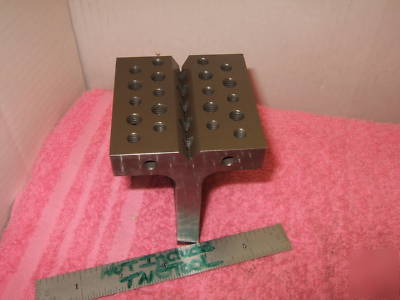 Toolmaker knee very old very accurate vees slots wow 